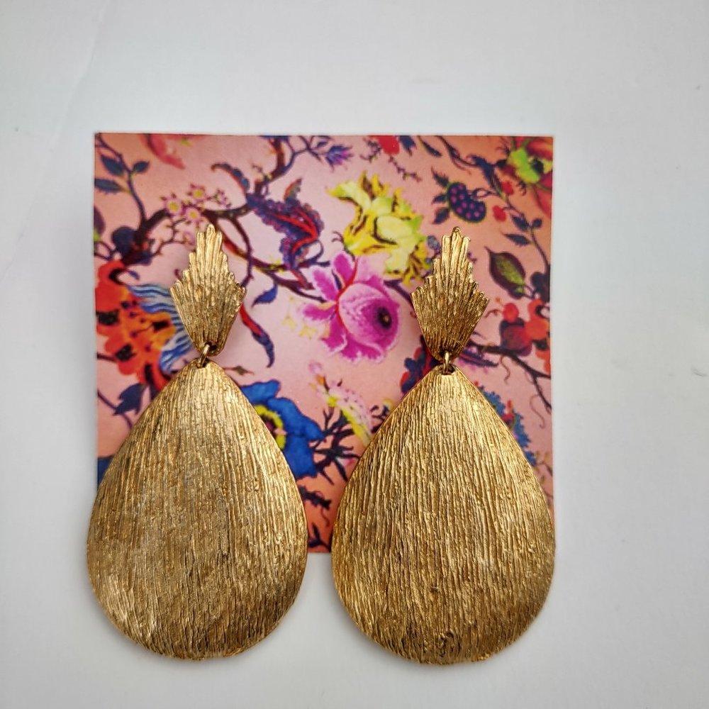 Pineapple Earrings 90's gold vaporwave style